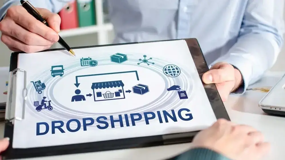 Dropshipping vs. eCommerce