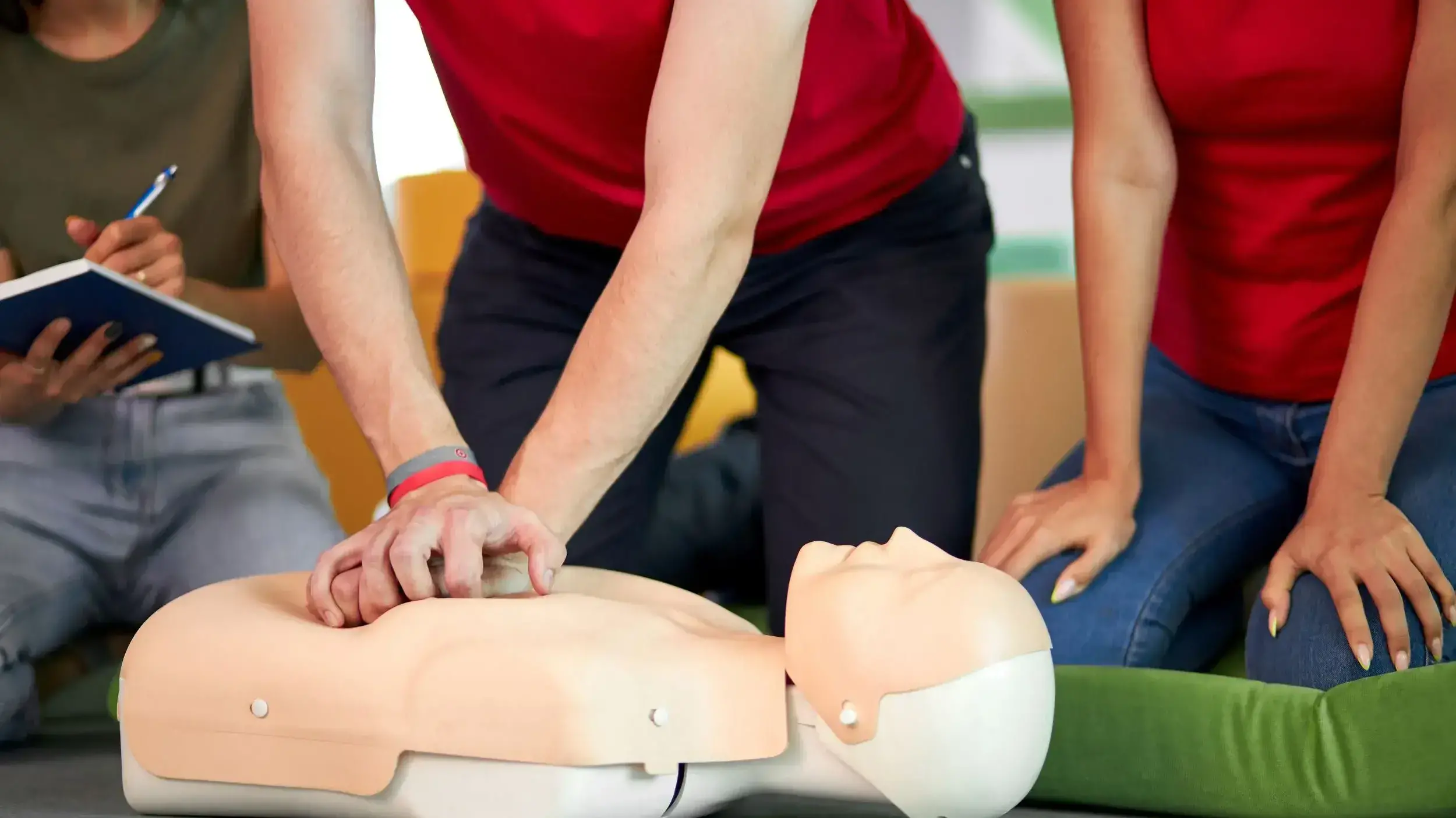 How To Become a Freelance First Aid Trainer