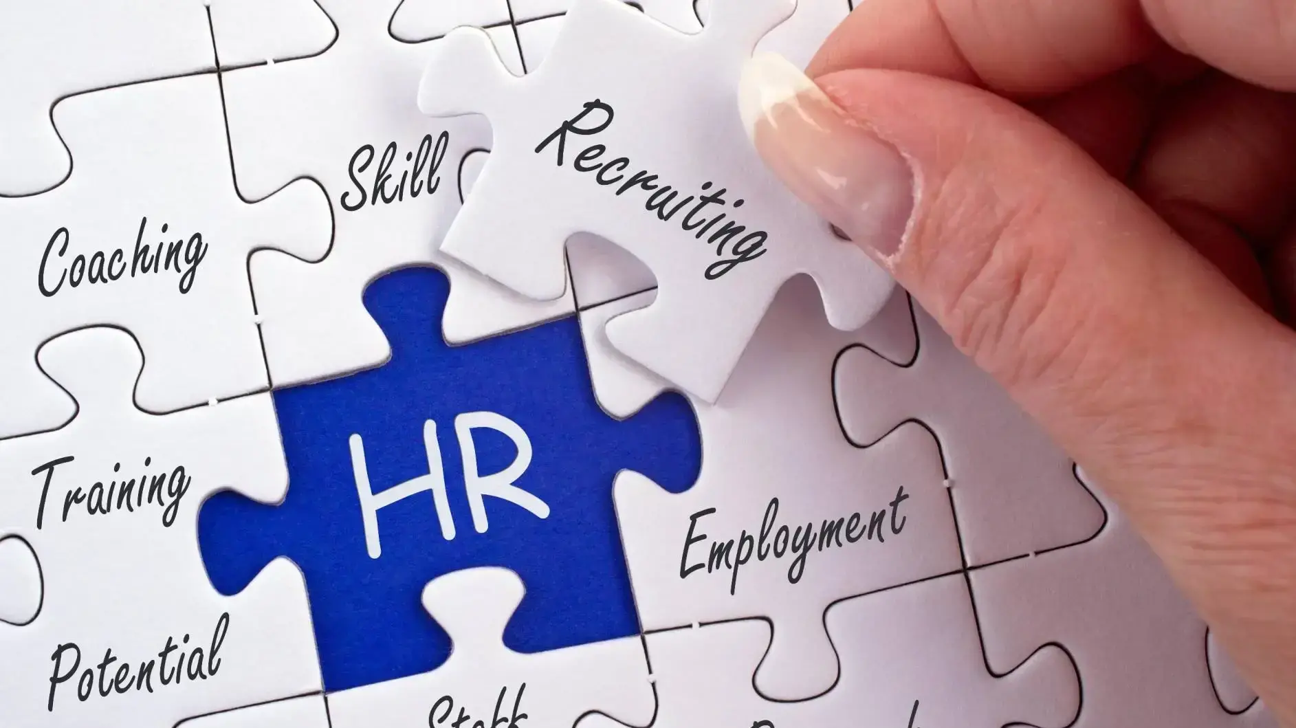 How to Become a Freelance HR Consultant