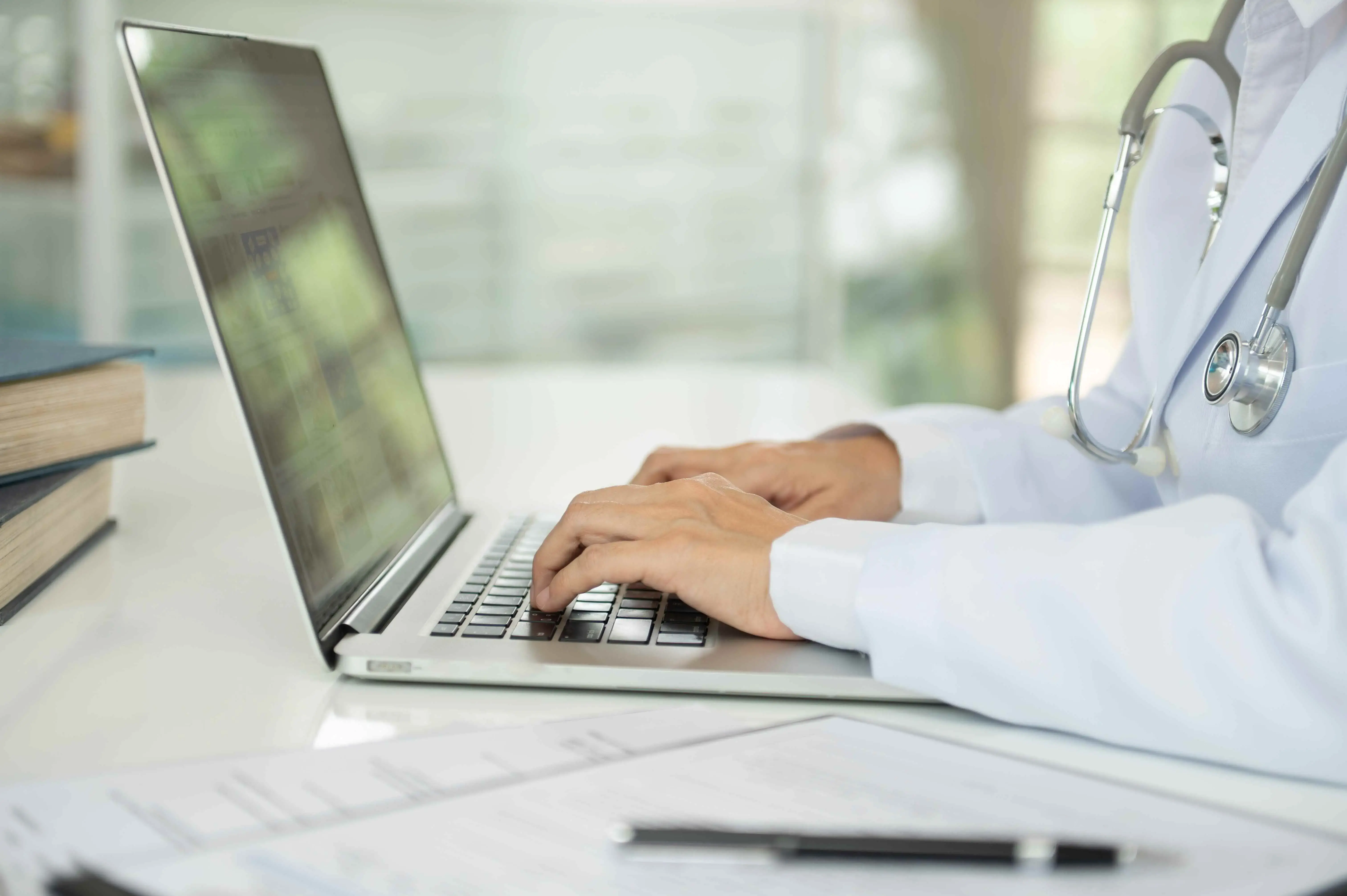 How to Become a Freelance Medical Writer