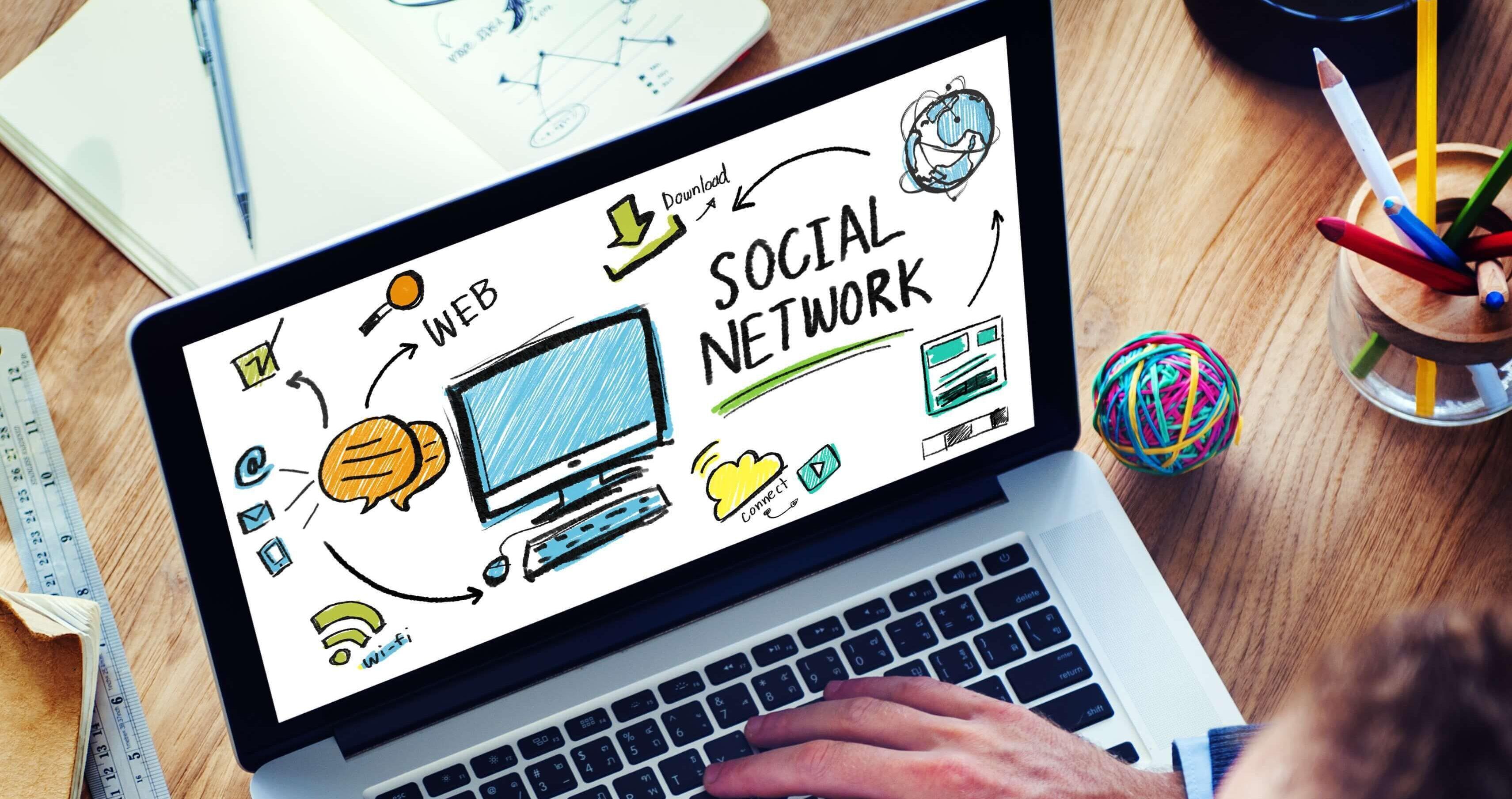 Share blog articles on your social networks