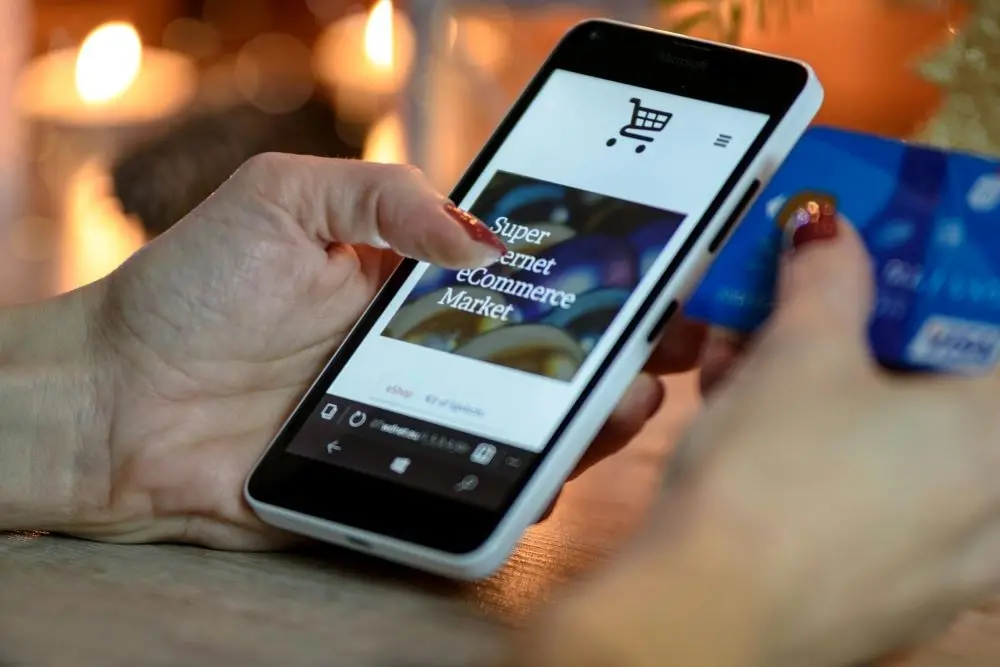 E Commerce on Phone